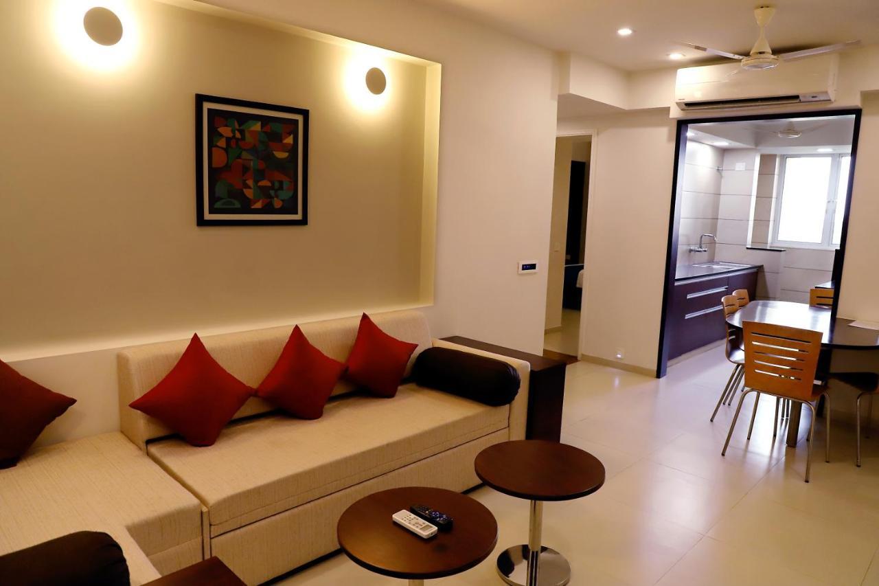 Quality Inn Patria Suites, Раджкот Экстерьер фото